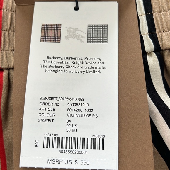 Burberry women short new with tag - Picture 5 of 7